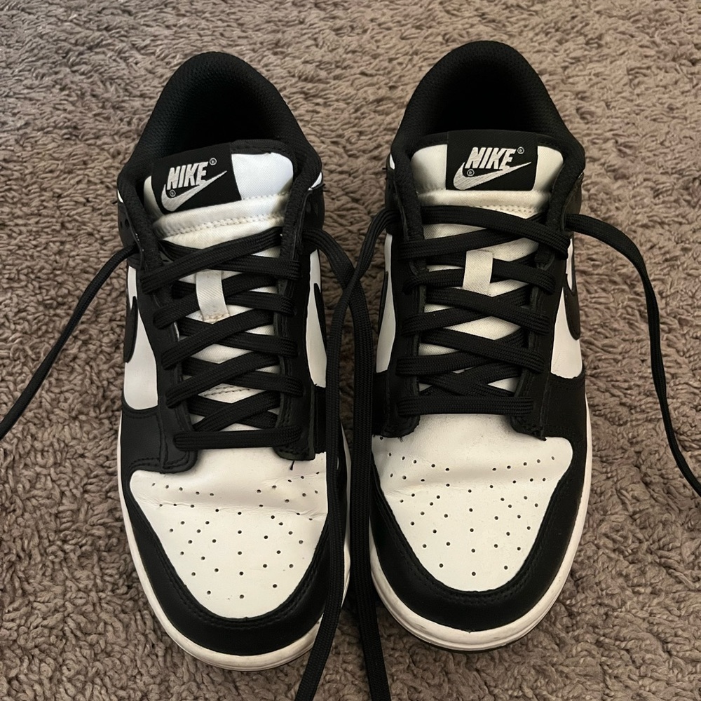 Nike Panda Dunks Women’s Size 8